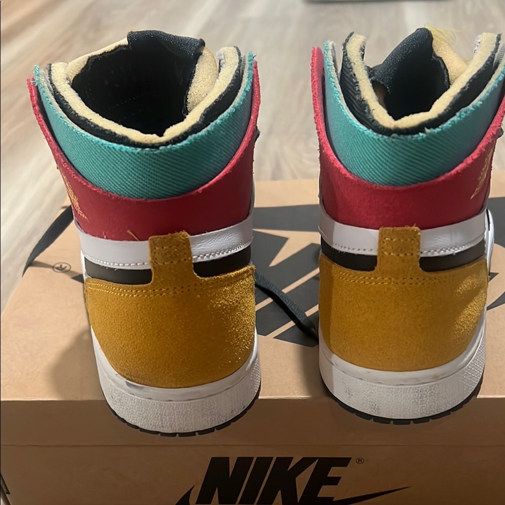 Nike Multicolor High-Top Sneakers - Picture 3 of 4